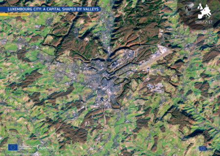 Credit: European Union, Copernicus Sentinel-2 imagery The Copernicus Sentinel-2 image of Luxembourg City, acquired on 29 December 2025, aligns with urban management by providing high-resolution visual data that distinguishes grey urban surfaces from natural green areas, enabling local authorities to accurately monitor soil sealing and strategically organize sustainable city expansion.